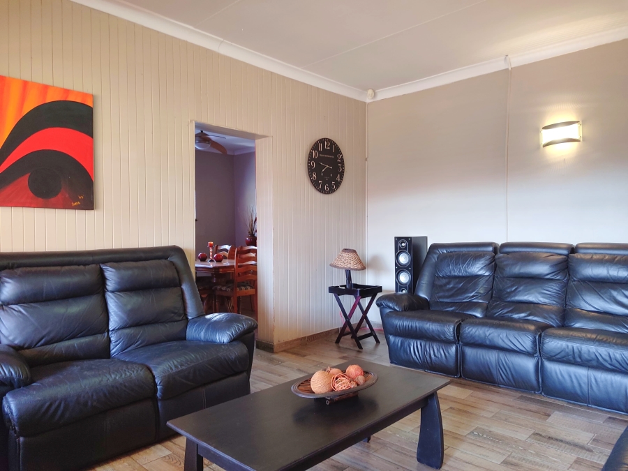 3 Bedroom Property for Sale in Meiringspark North West